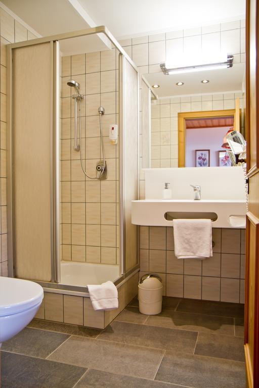 Gasthof-Hotel Bramosen Weyregg Rom bilde